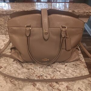 BARELY USED!! COACH MERCER CROSSBODY